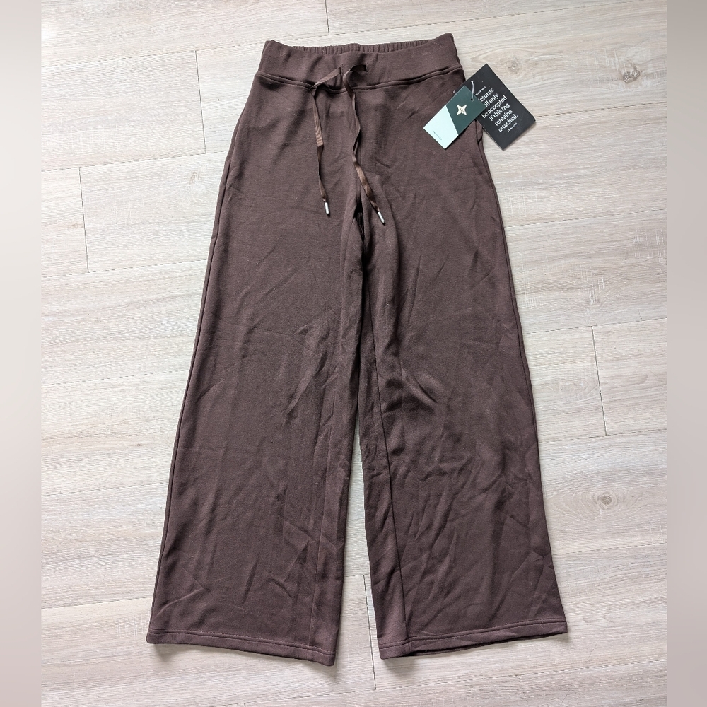 Tuckernuck Wide Leg Sweatpant Joggers